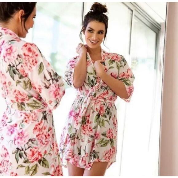 Show Me Your Mumu Brie Kimono Robe Garden Of Blooms Pink Floral OS Whimsy Fairy - Picture 11 of 12